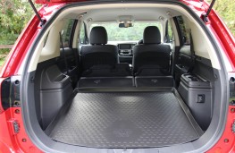 Mitsubishi Outlander PHEV, boot 1